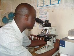 Lab medical volunteer in Kenya - A hospital volunteer at Wema picture